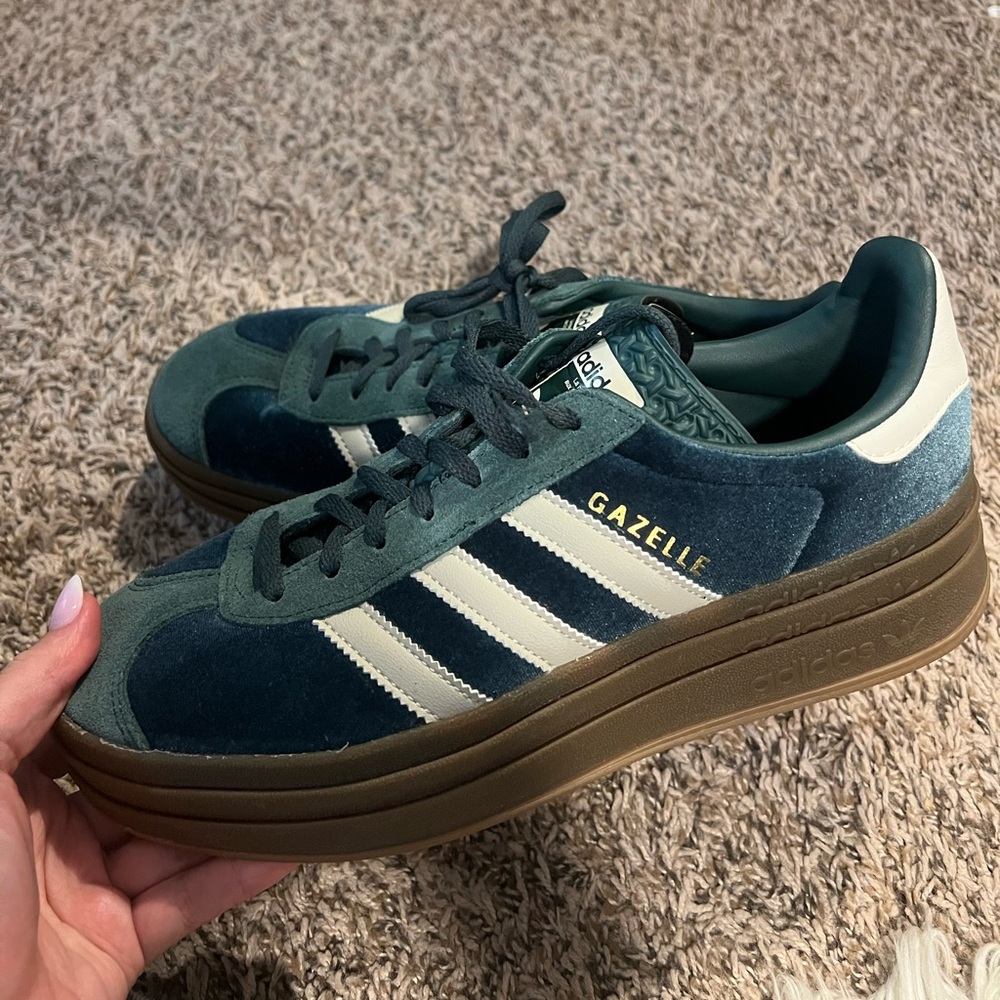 Women’s 9.5 Adidas Gazelle Forest Green and Cream Sneakers